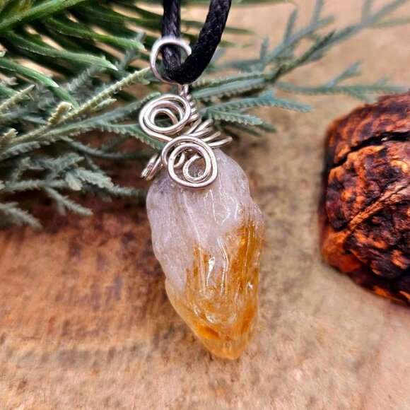 Nature Yellow Citrine Tooth Wire Wrapped Pendant Necklace - Picture 1 of 10